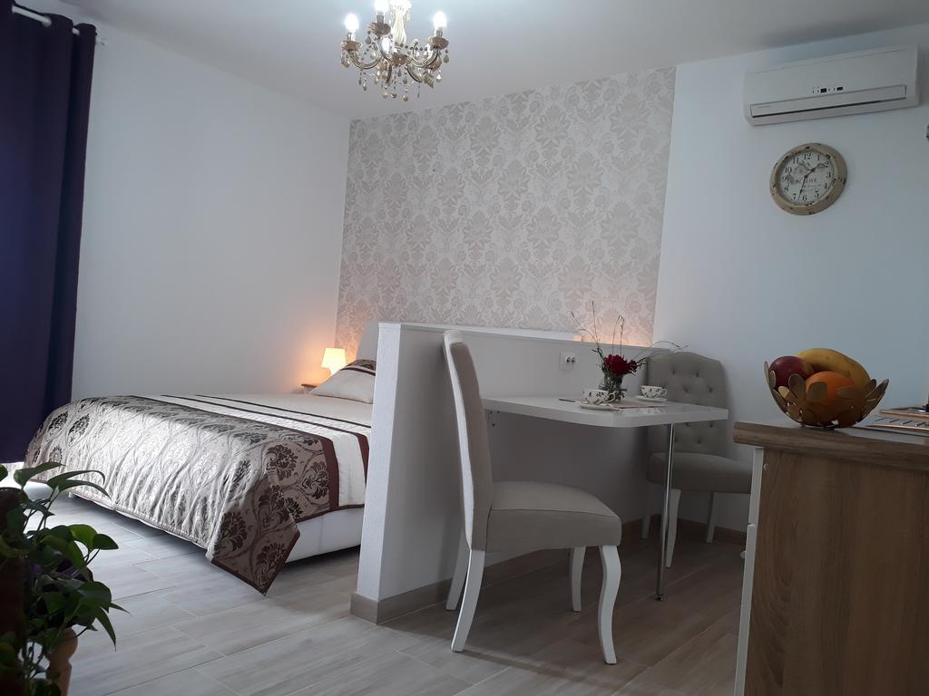 Apartments Jo Senj  Εξωτερικό φωτογραφία