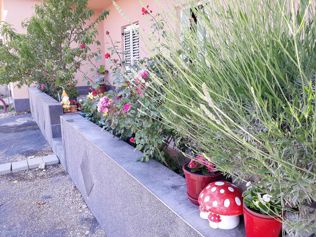 Apartments Jo Senj  Εξωτερικό φωτογραφία